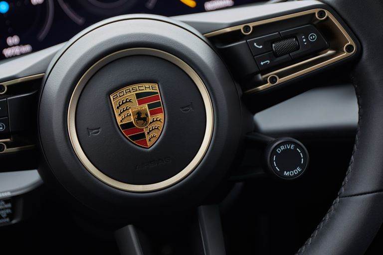   - SMARTLife / Porsche 