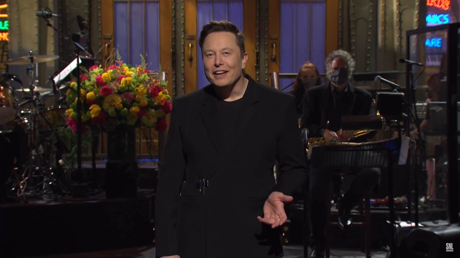   - SmartLife / YouTube @Saturday Night Live 