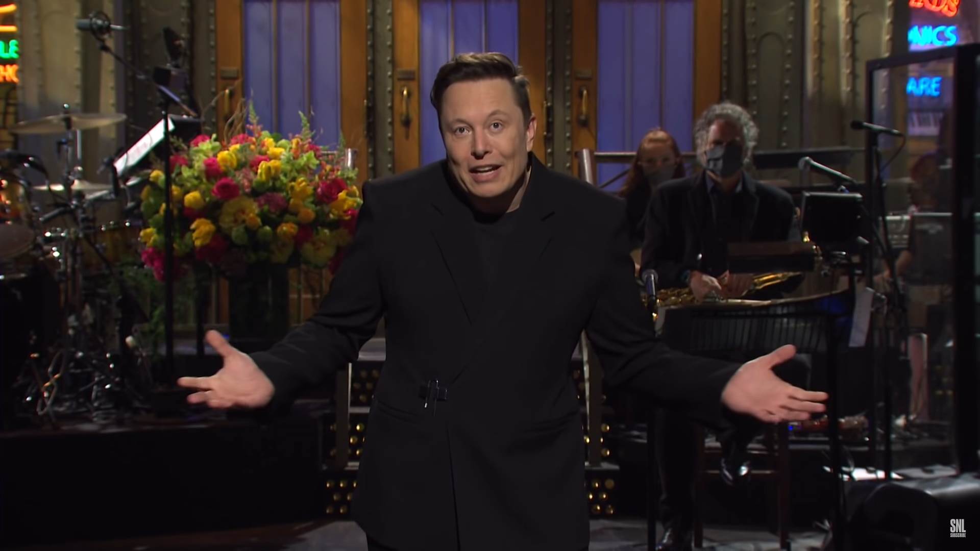   - SmartLife / YouTube @Saturday Night Live 