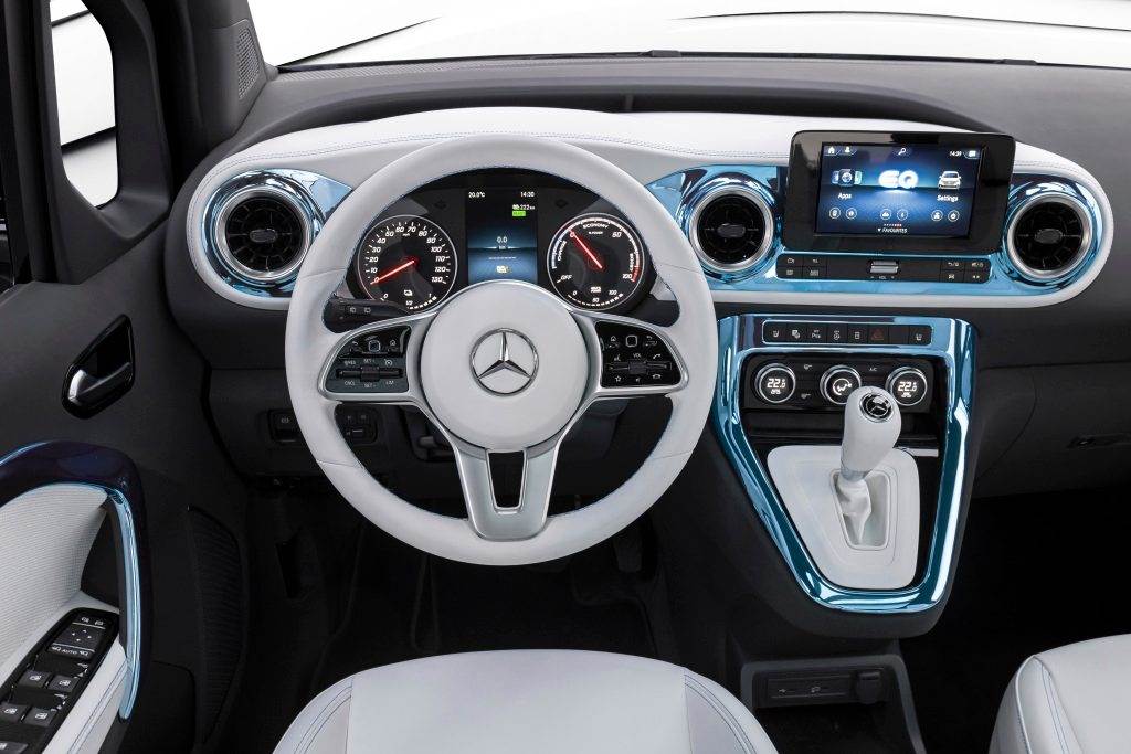   - SMARTLife / Mercedes-Benz 