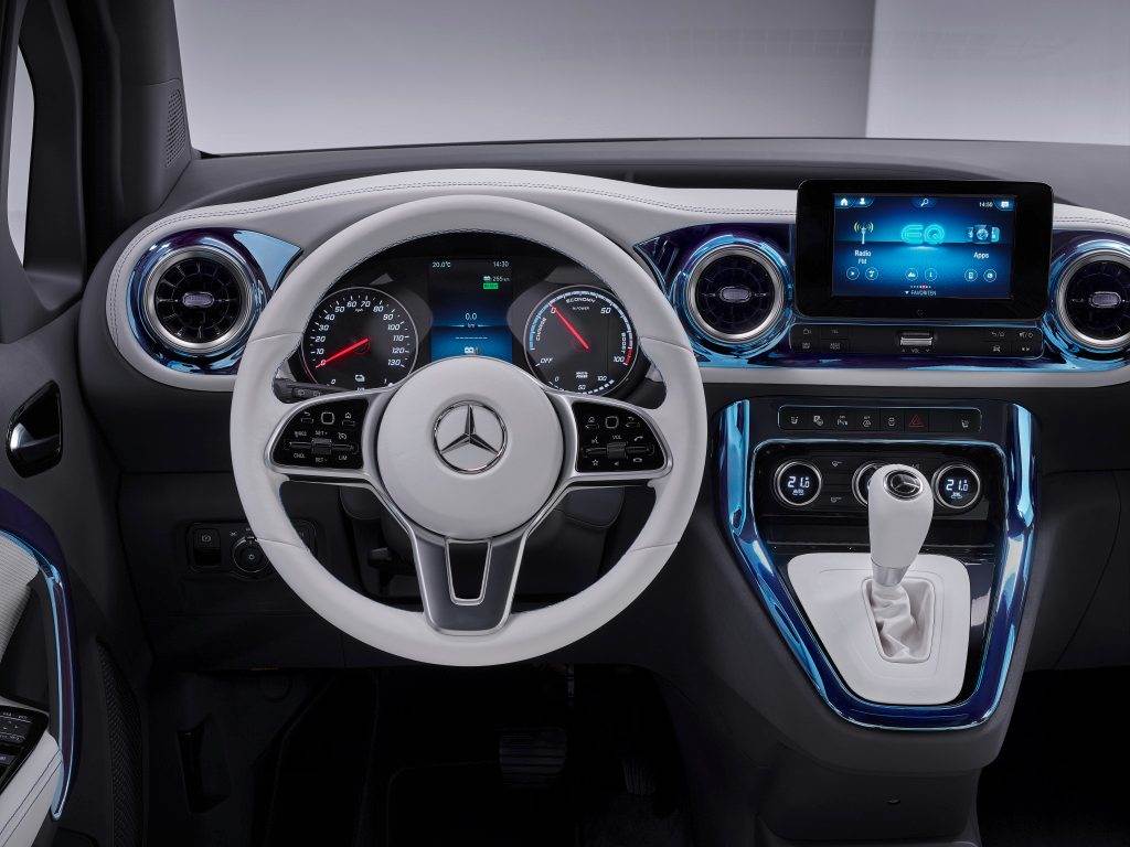   - SMARTLife / Mercedes-Benz 
