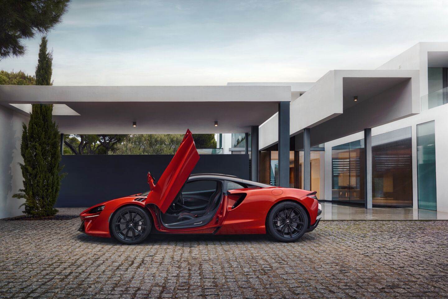   - SMARTLife / McLaren 