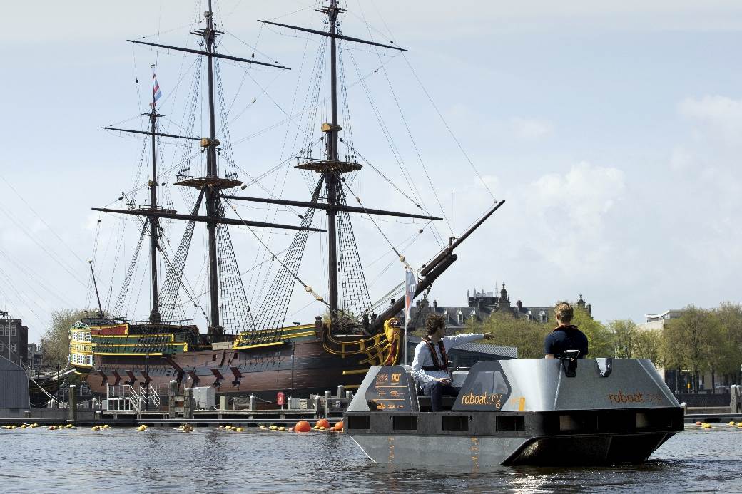   - Tanjug/AP Photo/Peter Dejong 