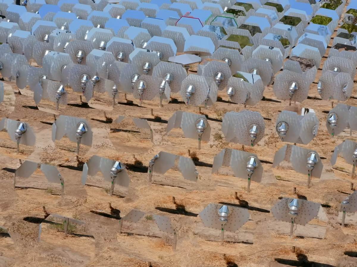   - SmartLife / YouTube @Freethink 