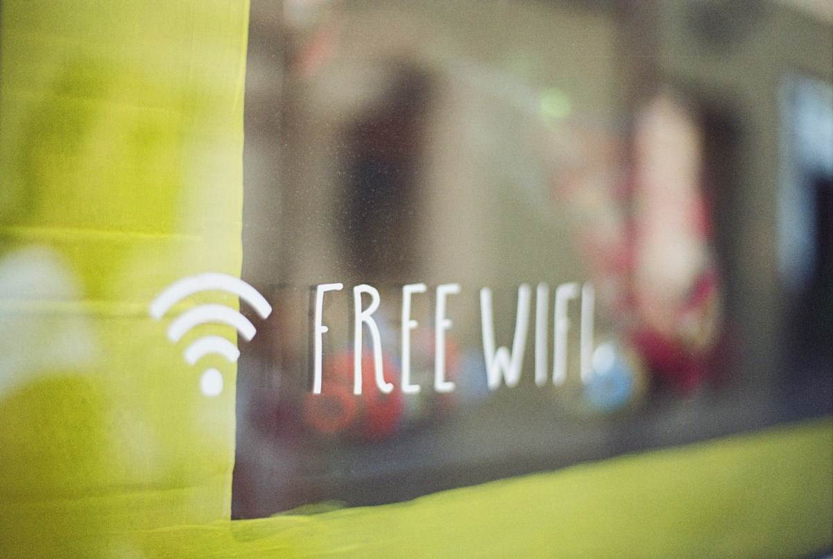  Besplatni WiFi znak 