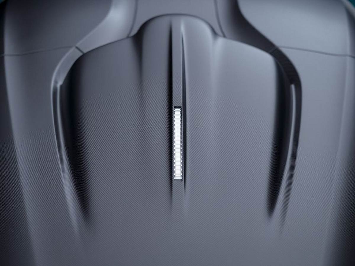   - SmartLife / Aston Martin 