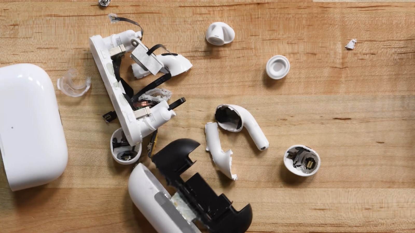   - SmartLife / YouTube / iFixit / Printscreen 