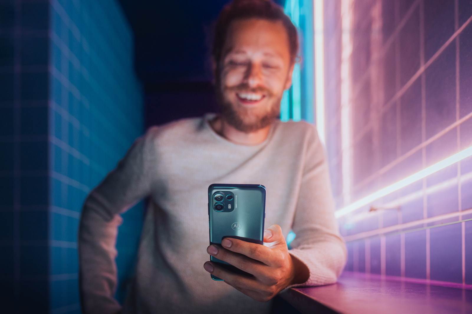   - SmartLife / Motorola 