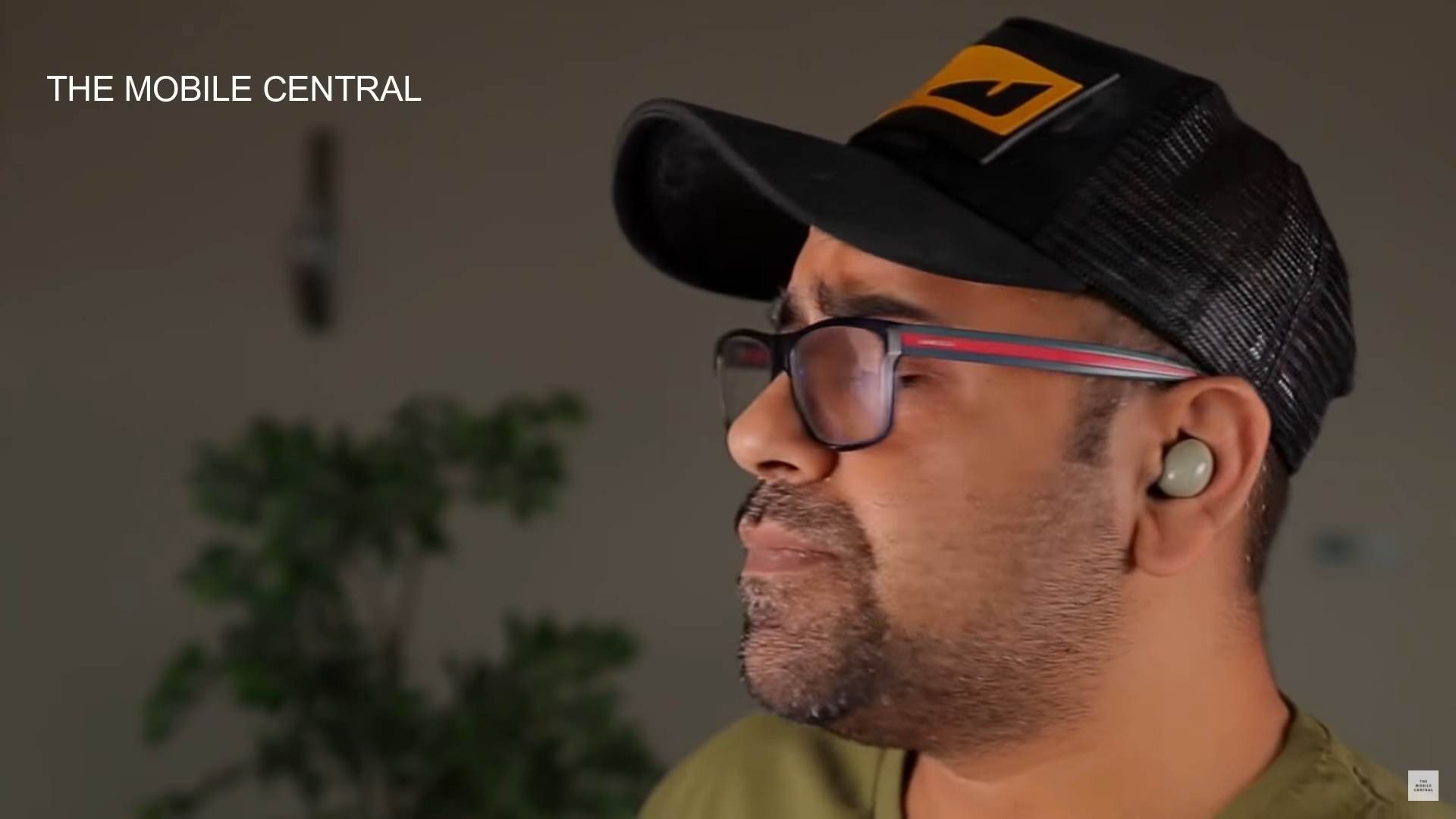   - SmartLife / YouTube / The Mobile Central / Printscreen 