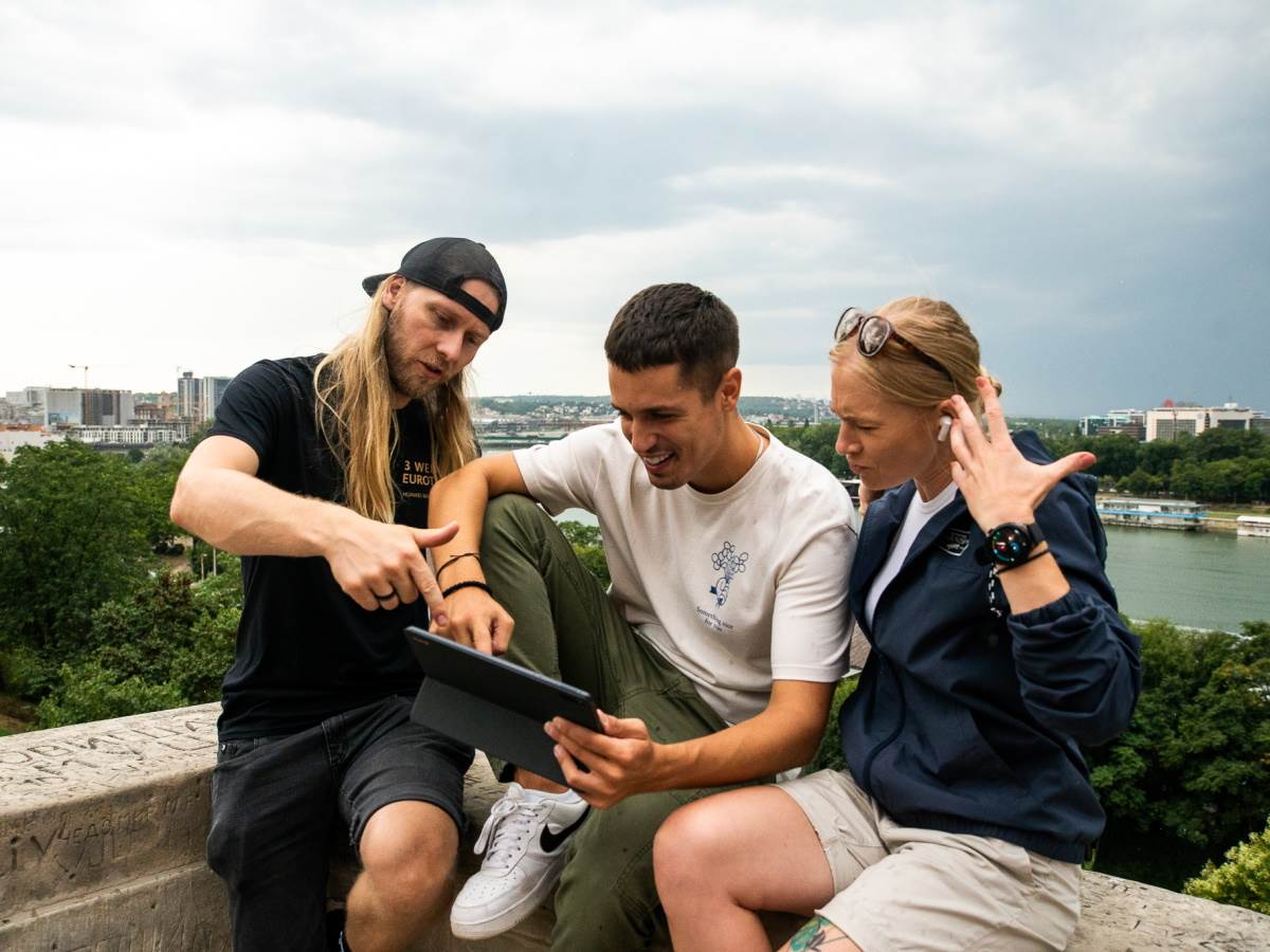   - SmartLife / Huawei 