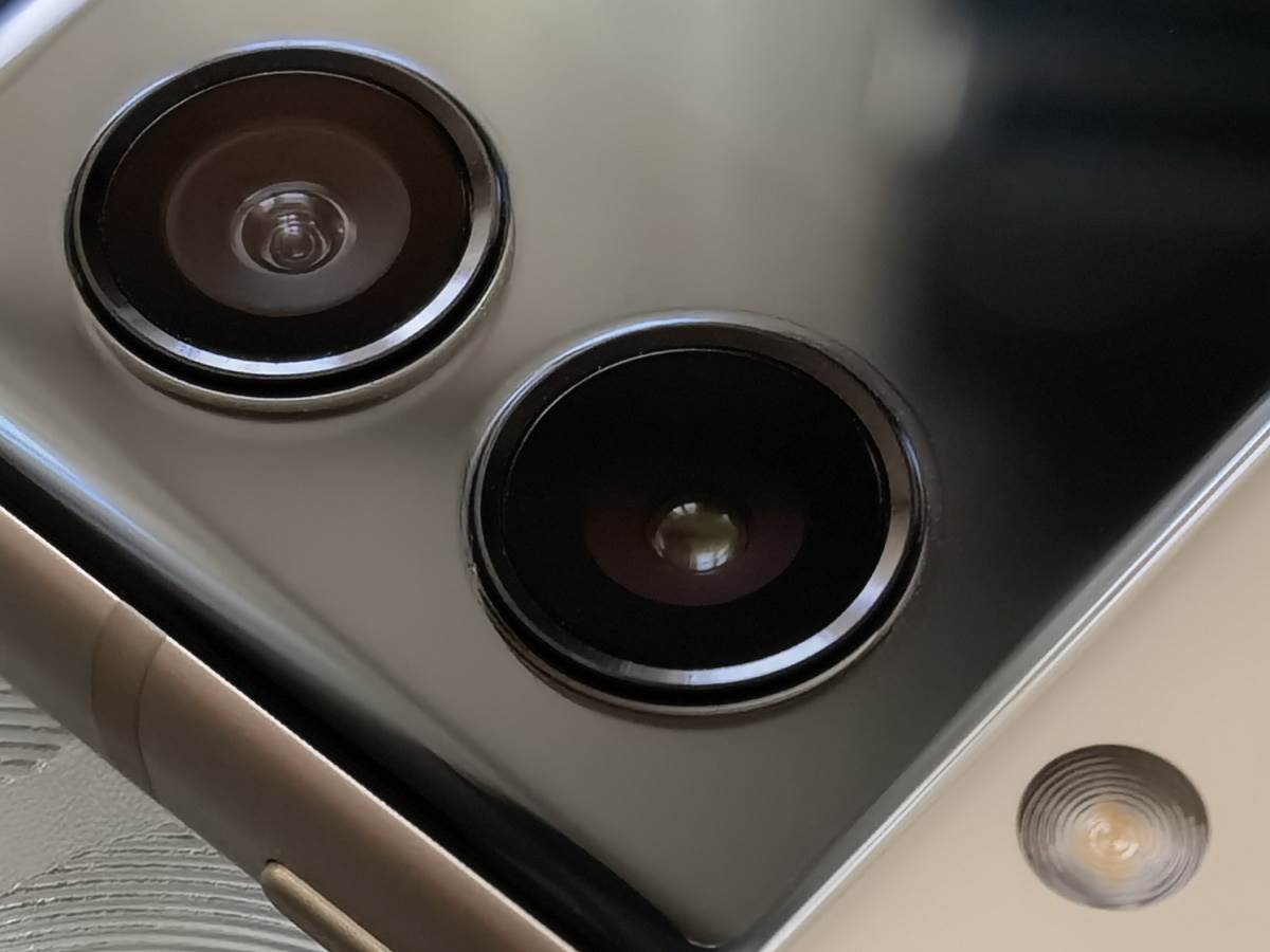  Samsung Galaxy Z Flip3 5G Slike Uživo (7) - SmartLife / Marko Čavić 