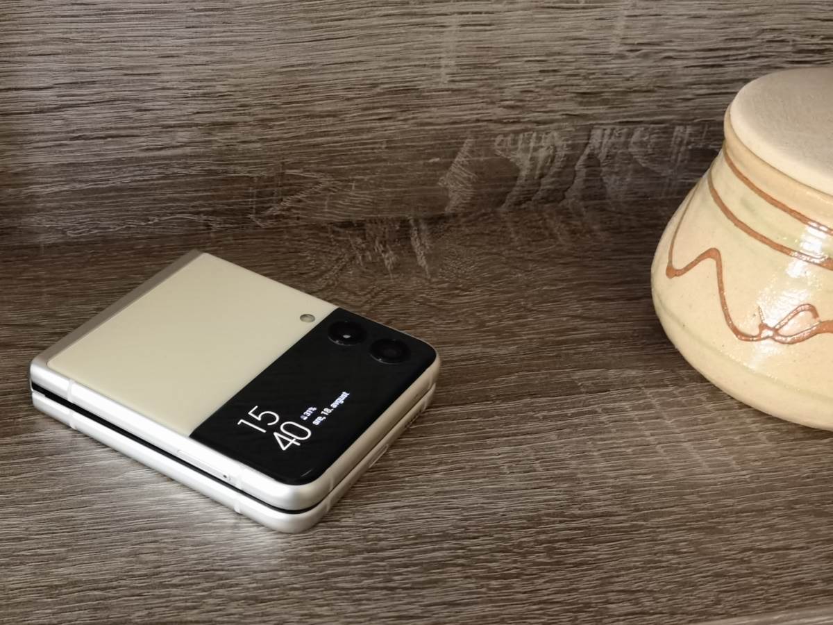  Samsung Galaxy Z Flip3 5G Slike Uživo (30) - SmartLife / Marko Čavić 