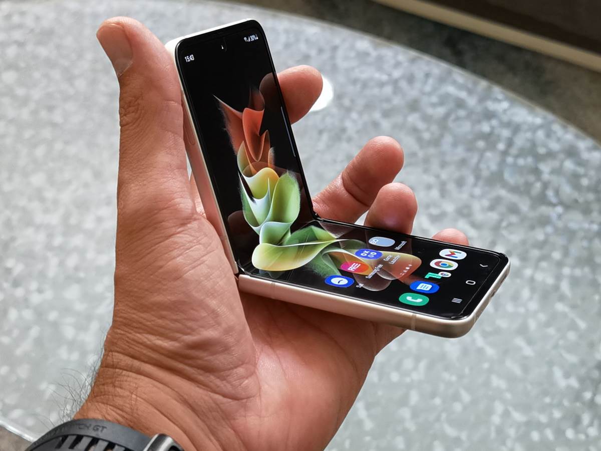  Samsung Galaxy Z Flip3 5G Slike Uživo (34) - SmartLife / Marko Čavić 