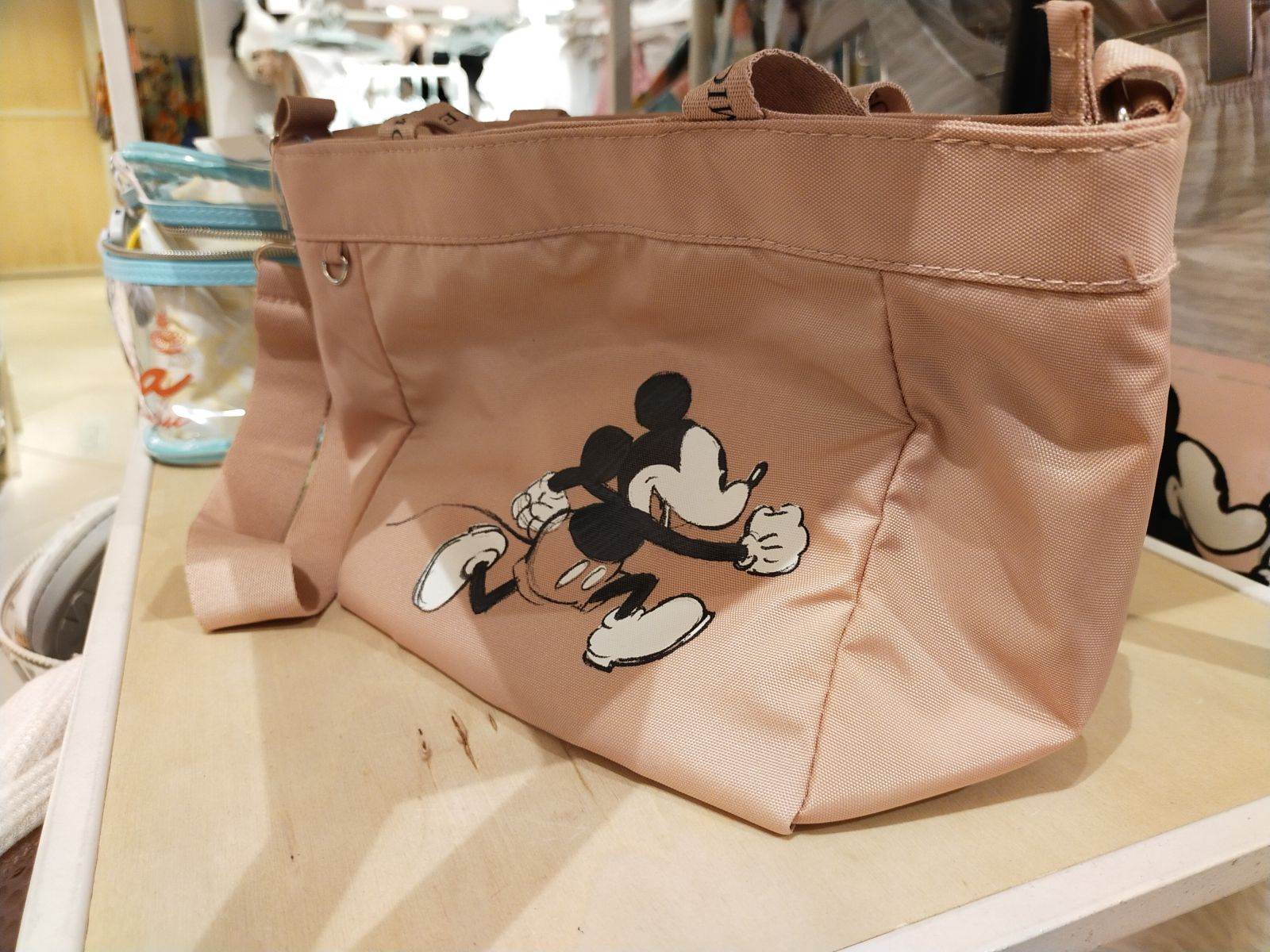  Unutra, jako svetlo - SmartLife / Marko Nešović 