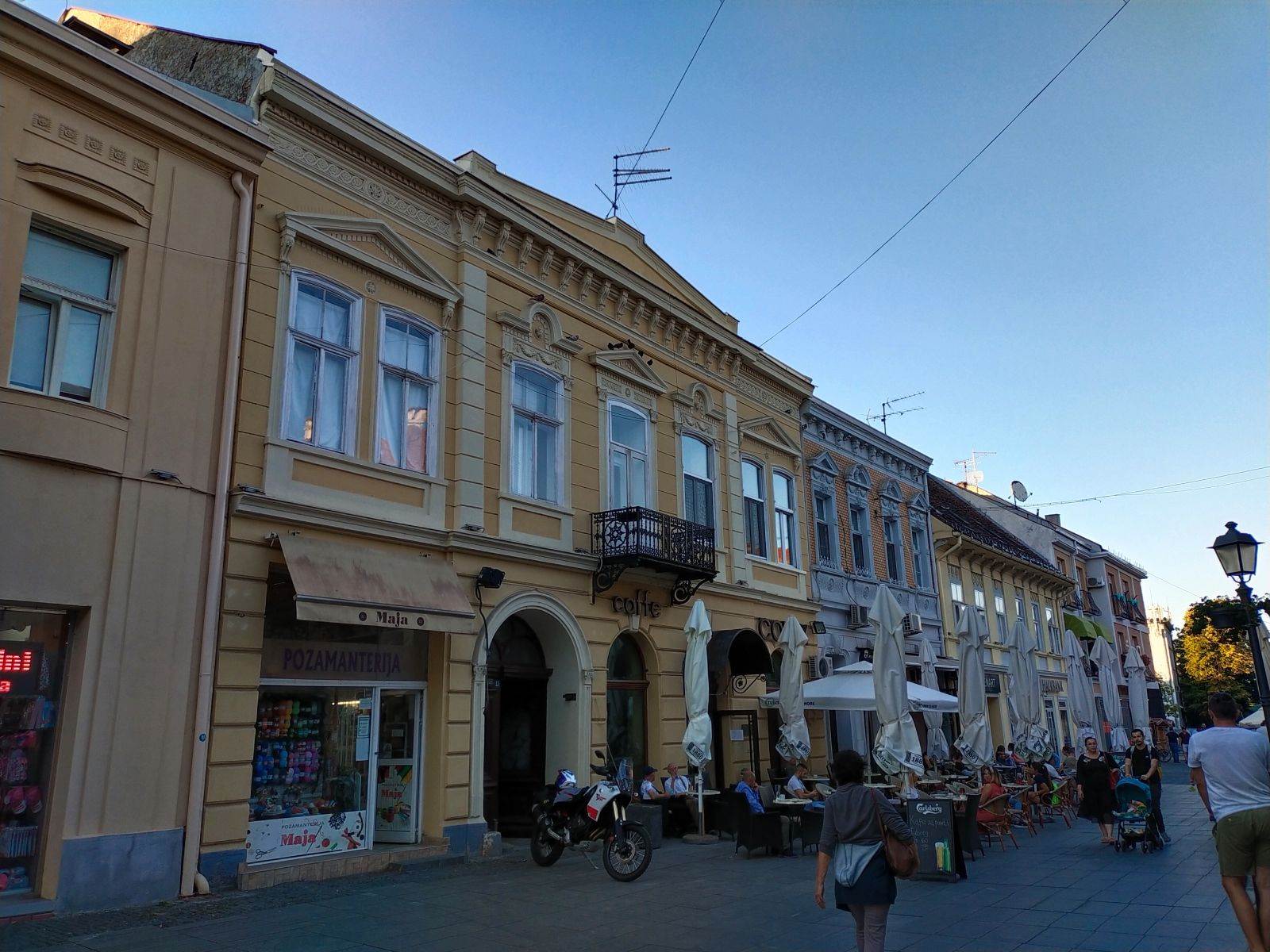  Pešačka zone - SmartLife / Marko Nešović 