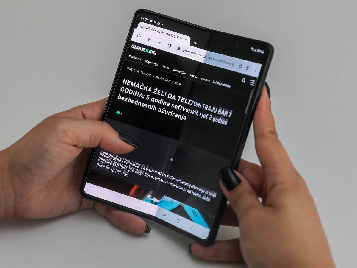  Samsung Galaxy Z Fold3 (2) - Stefan_Stojanovic/MONDO/Stefan Stojanovic 