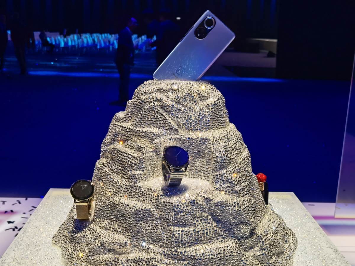  Huawei nova 9 premijera 1 - SmartLife / Marko Čavić 