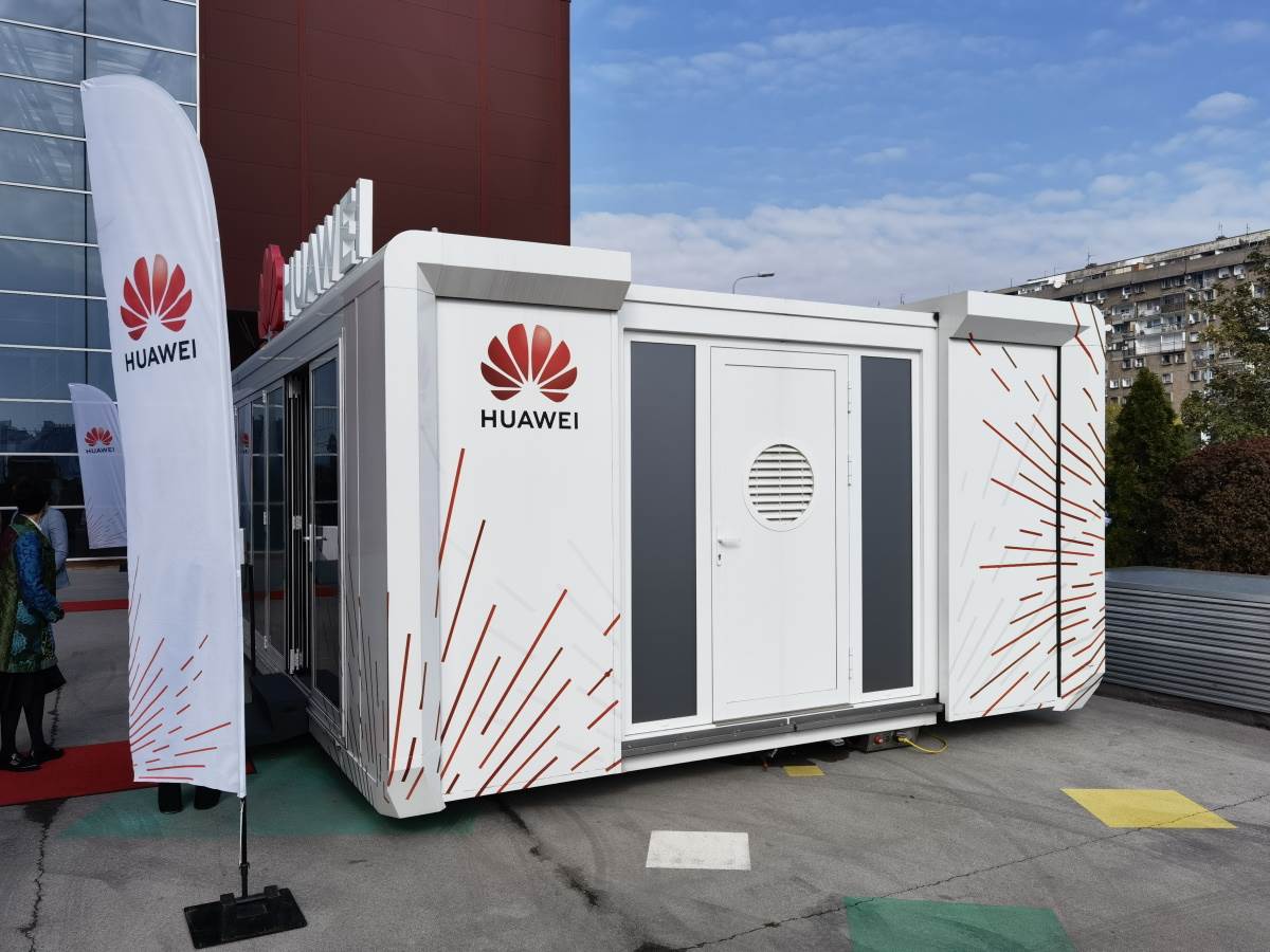  Huawei 5G kamion šta je unutra (17) 