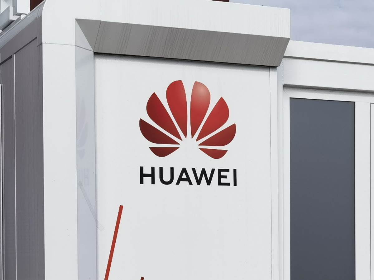 Huawei 5G kamion šta je unutra (29)   Huawei 5G kamion šta je unutra (29)