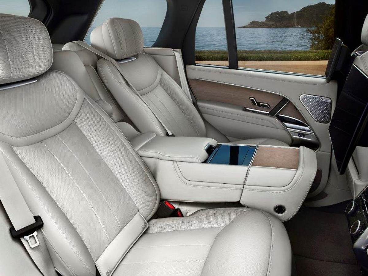  Range Rover All Electric 2 