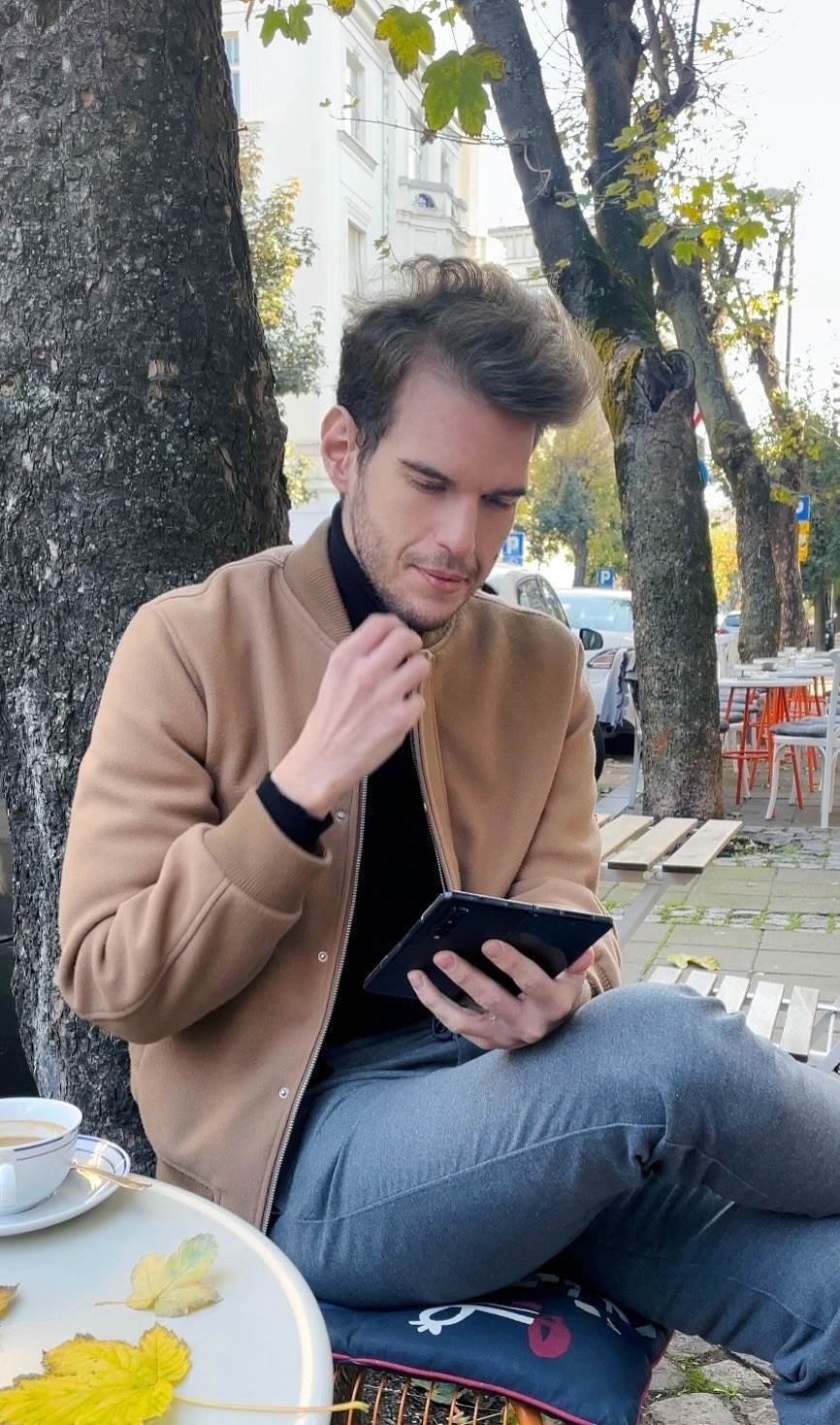  Stefan Djokovic 2 (1).jpg - SmartLife / Samsung 