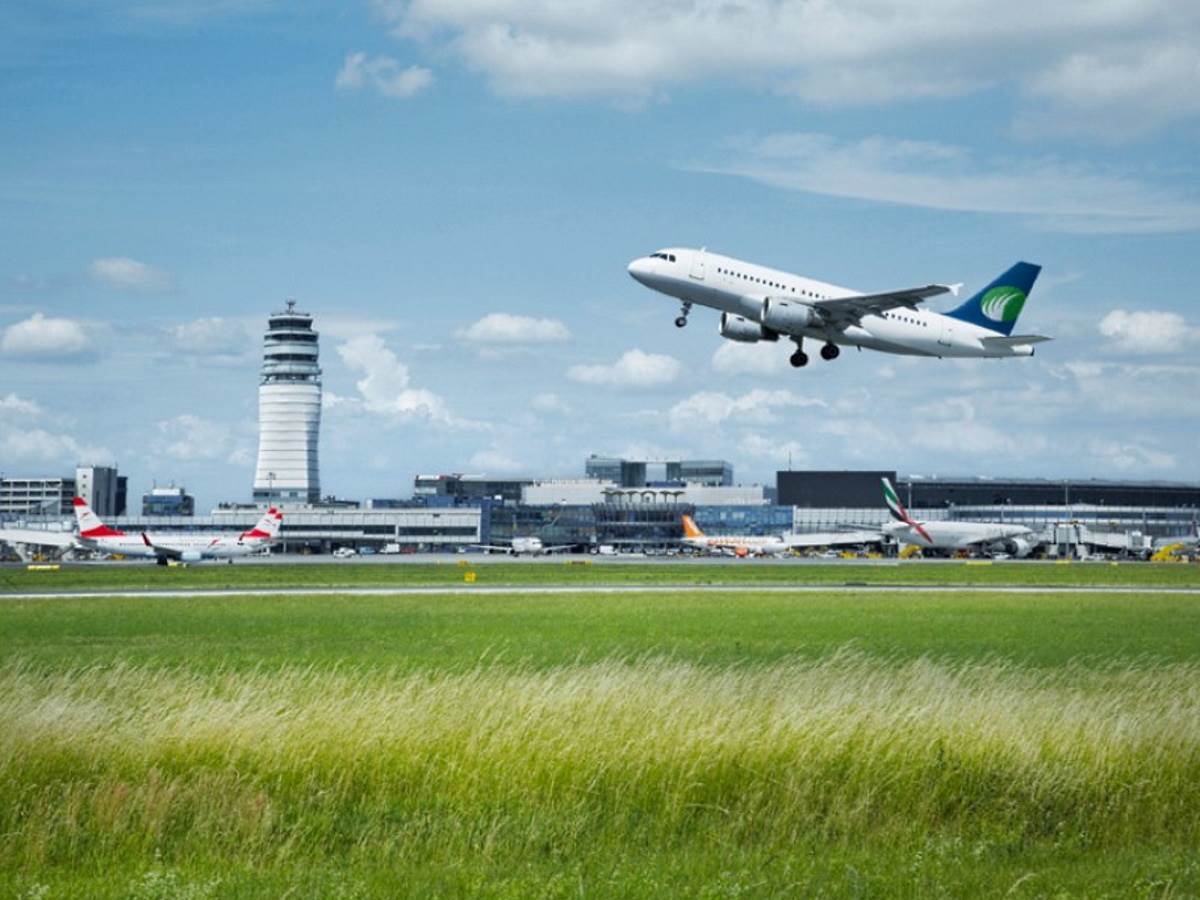 lughafen Wien AG _ Vienna Airport 5.jpg   lughafen Wien AG _ Vienna Airport 5.jpg