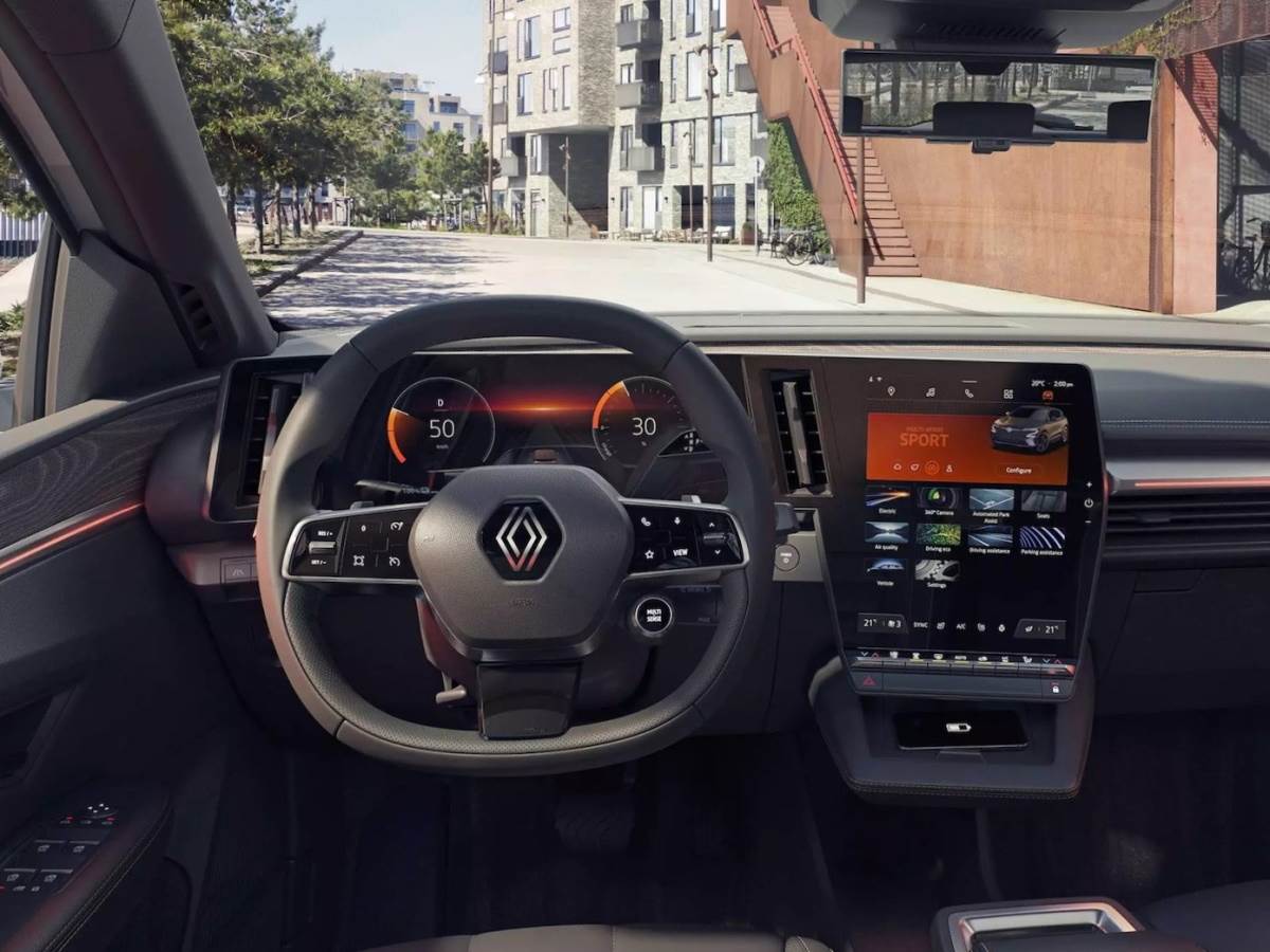 LG Renault Mégane IVI.JPG LG Renault Mégane IVI.JPG