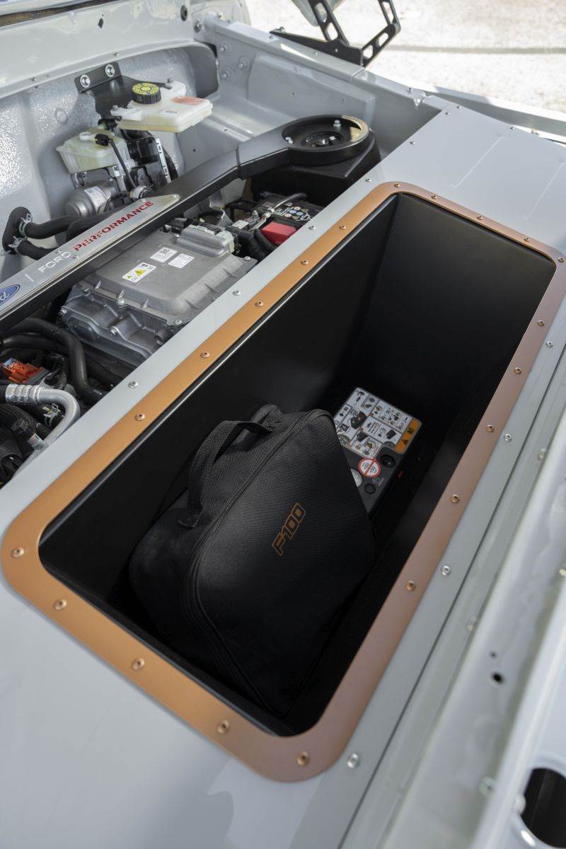  Ford F-100 Eluminator gepek - SMARTLife / Ford 