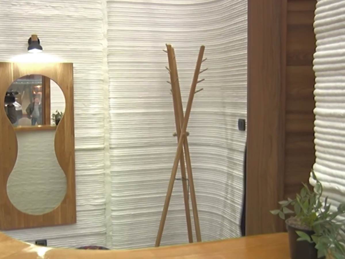 ProtoDom 3D štampana kuća iz Srbije 3.jpg - SmartLife / YouTube @24 vesti   ProtoDom 3D štampana kuća iz Srbije 3.jpg - SmartLife / YouTube @24 vesti