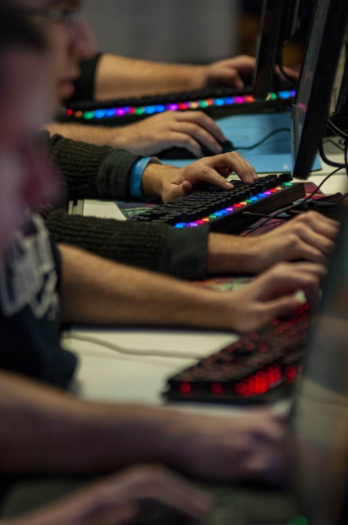  08.jpg - SmartLife / Games.con Srbija 