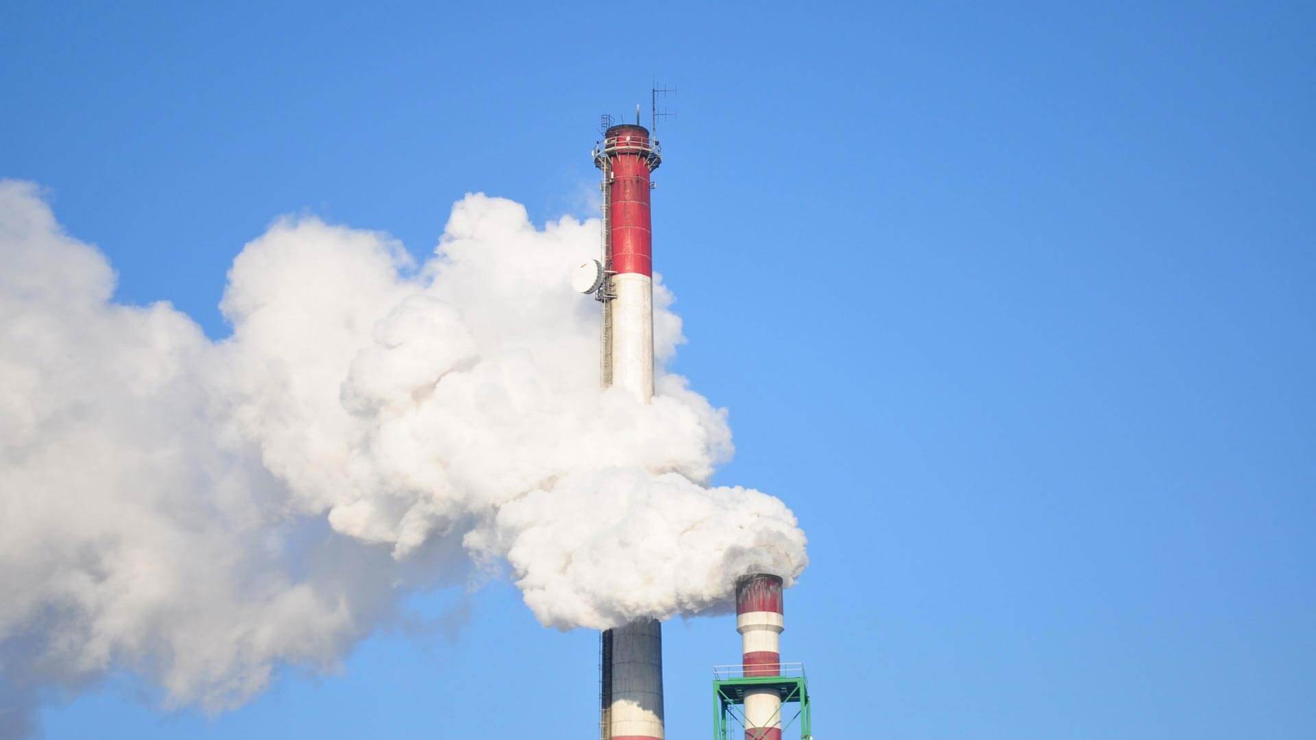  Dim iz fabričkih dimnjaka - SmartLife / earthsblackbox.com 