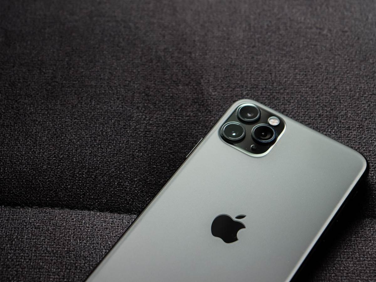iPhone.jpg   iPhone.jpg
