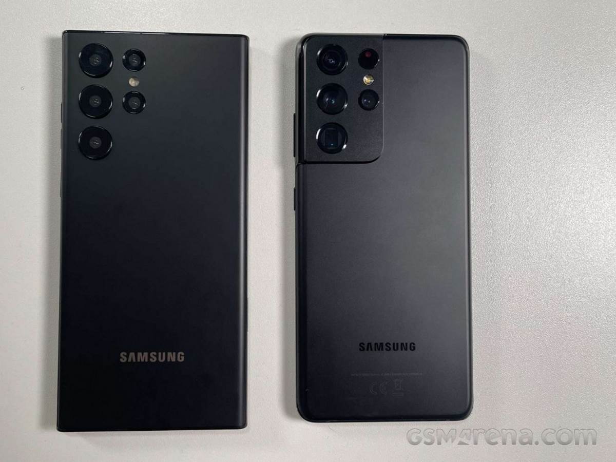 Samsung Galaxy S22 Ultra 2.jpg 