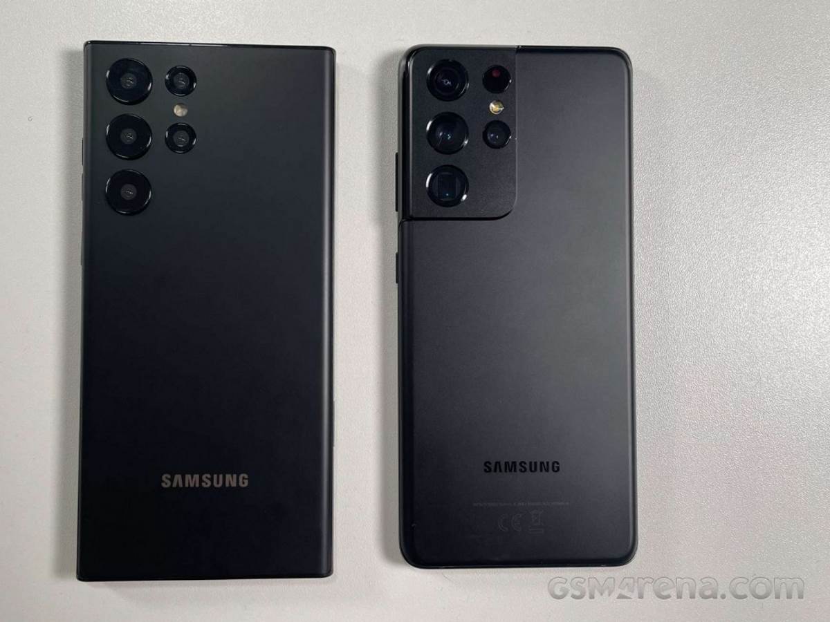 Samsung Galaxy S22 Ultra 2.jpg   Samsung Galaxy S22 Ultra 2.jpg