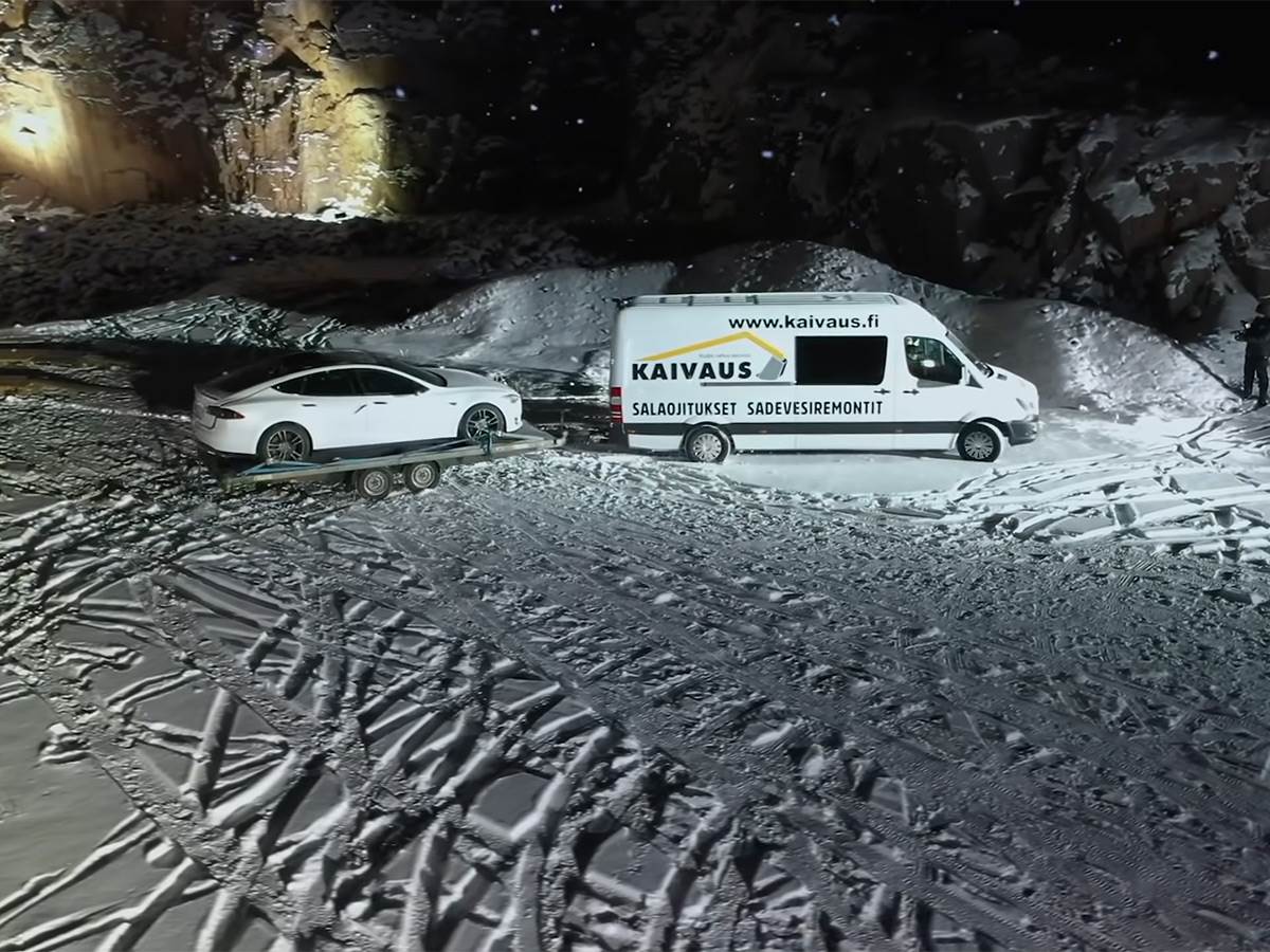  Tesla Model S - Smart Life/ @Pommijatkat 