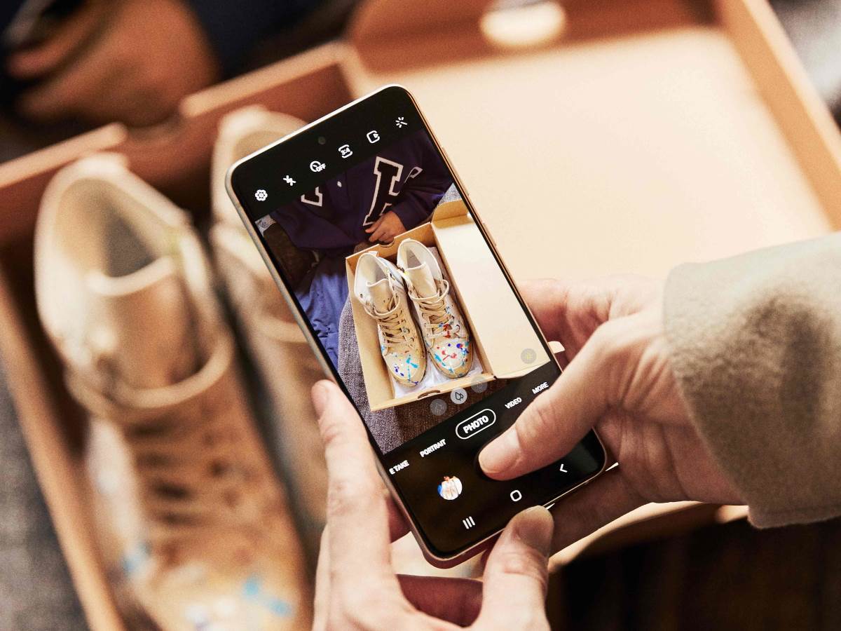 Samsung Galaxy S21 FE 5G cena i specifikacije - SmartLife / Samsung   Samsung Galaxy S21 FE 5G cena i specifikacije - SmartLife / Samsung