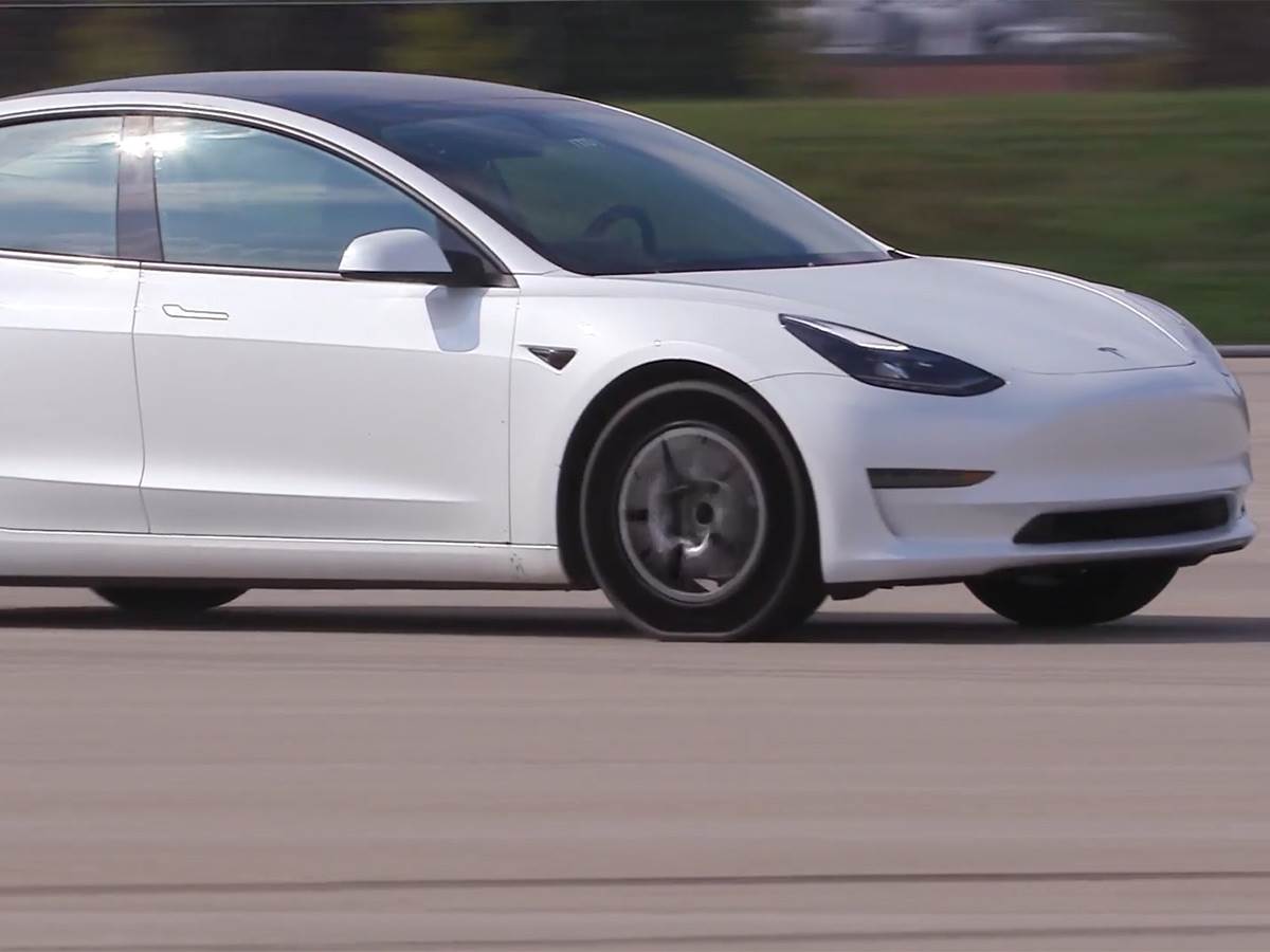  Goodyear gume bez vazduha - Smart Life/ Goodyear 