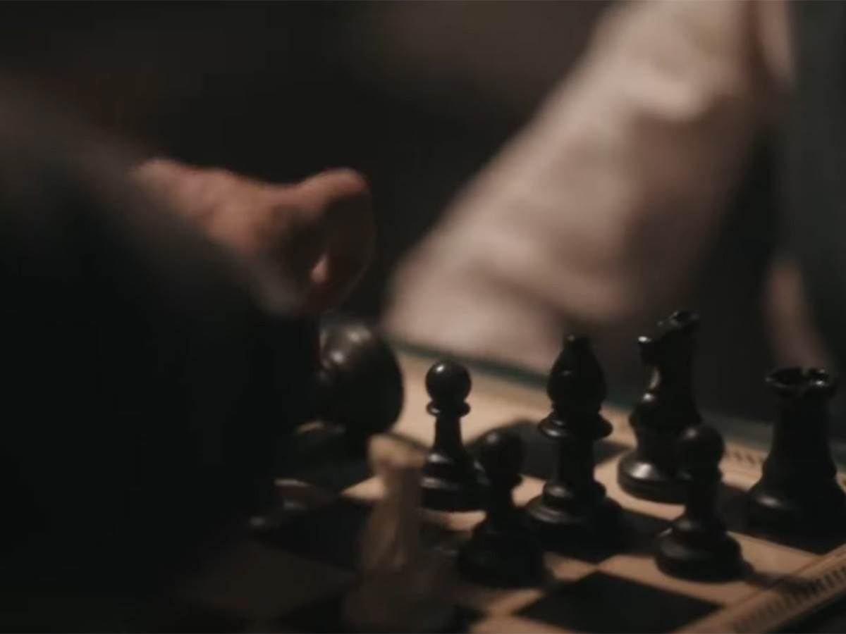The Queen's Gambit - Smart Life/ @Rotten Tomatoes   The Queen's Gambit - Smart Life/ @Rotten Tomatoes
