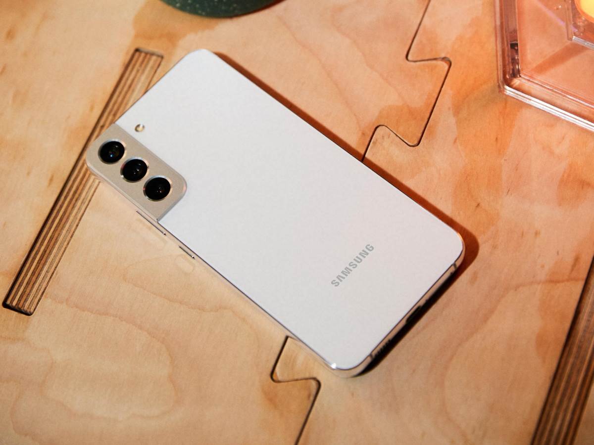  Samsung Galaxy S22 i Galaxy S22+ (4).jpg - SmartLife / Samsung 