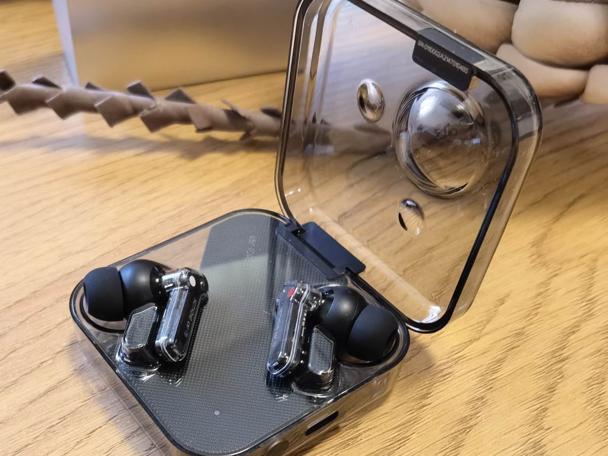 Nothing Ear1 (7).jpg - SmartLife / Marko Čavić   Nothing Ear1 (7).jpg - SmartLife / Marko Čavić