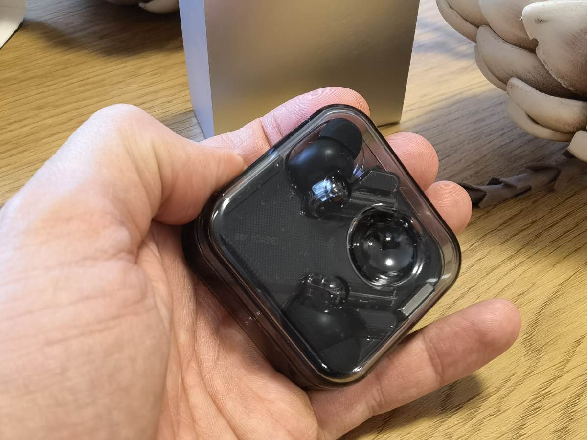 Nothing Ear1 (11).jpg - SmartLife / Marko Čavić   Nothing Ear1 (11).jpg - SmartLife / Marko Čavić