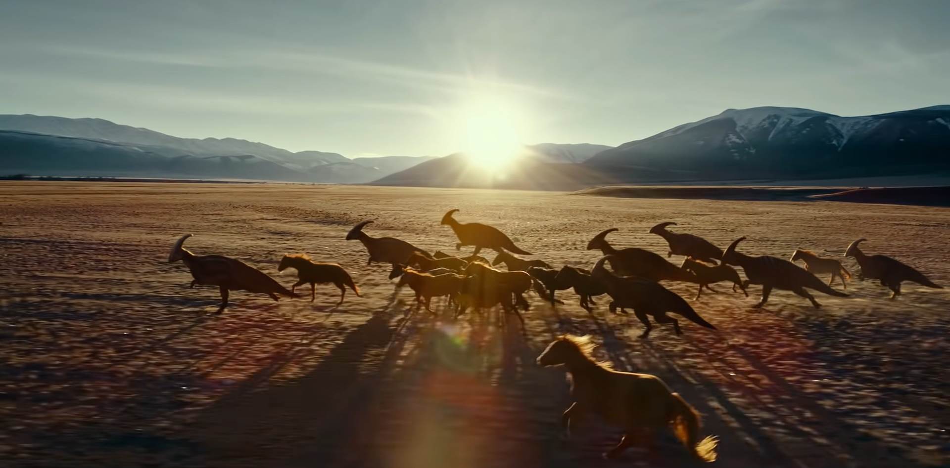  Jurassic World Dominion (7).jpg - SmartLife / YouTube / Universal Pictures / Printscreen 