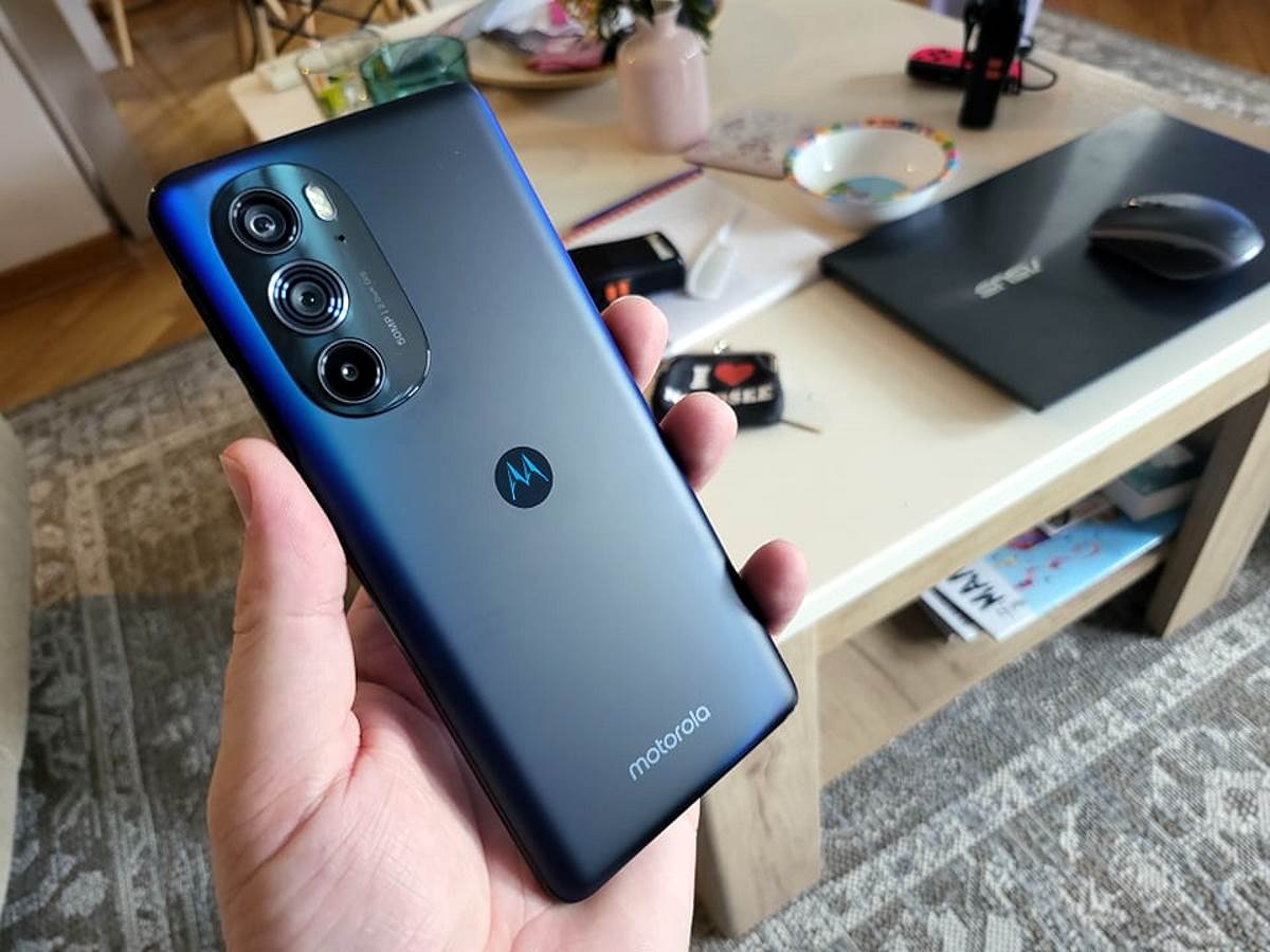 Motorola Edge 30 Pro (2).jpg - SmartLife / Marko Nešović   Motorola Edge 30 Pro (2).jpg - SmartLife / Marko Nešović