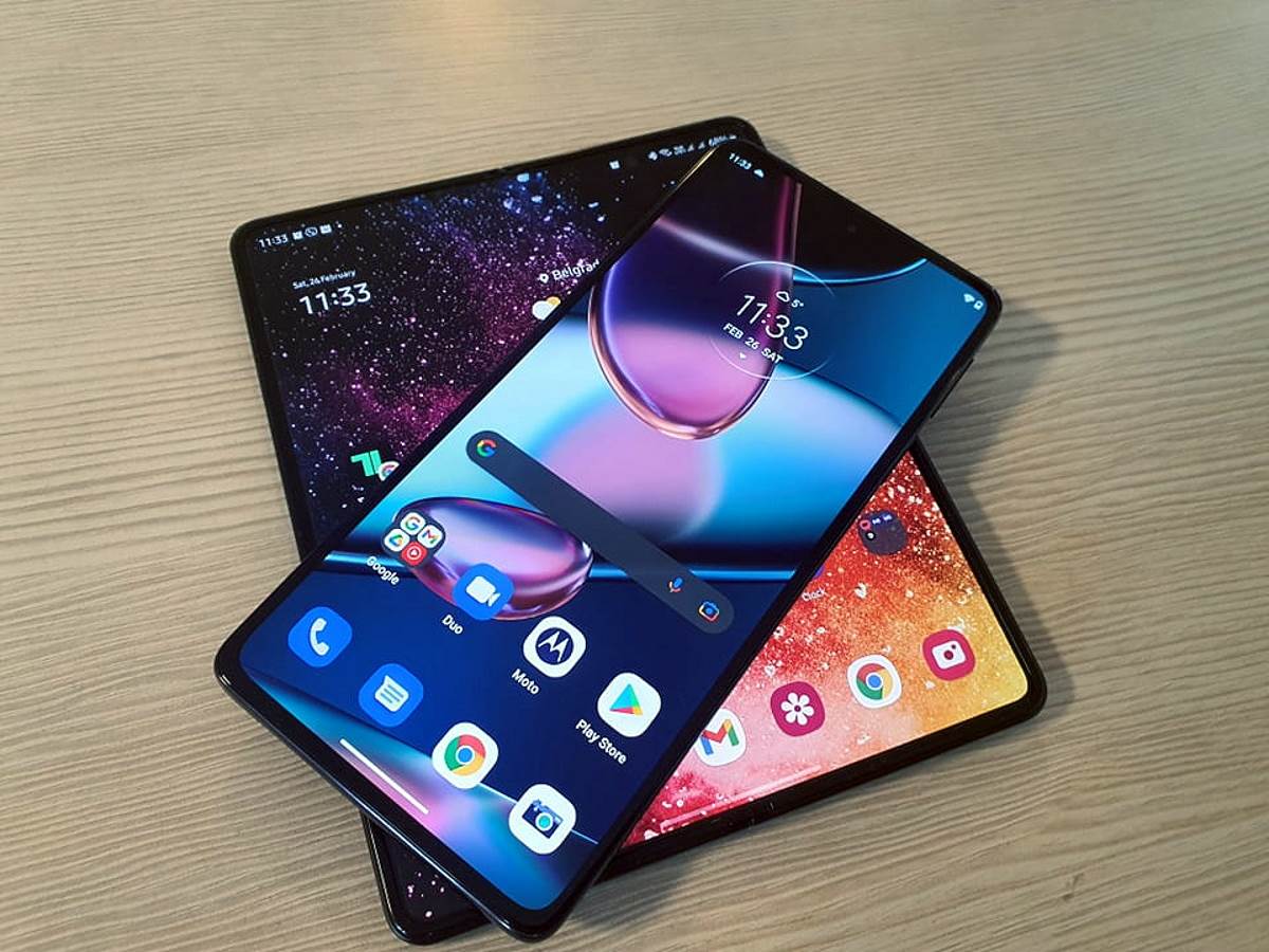 Motorola Edge 30 Pro (1).jpg   Motorola Edge 30 Pro (1).jpg
