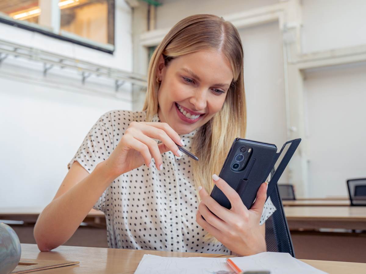  Motorola Edge 30 Pro (66).jpg - SmartLife / Motorola 