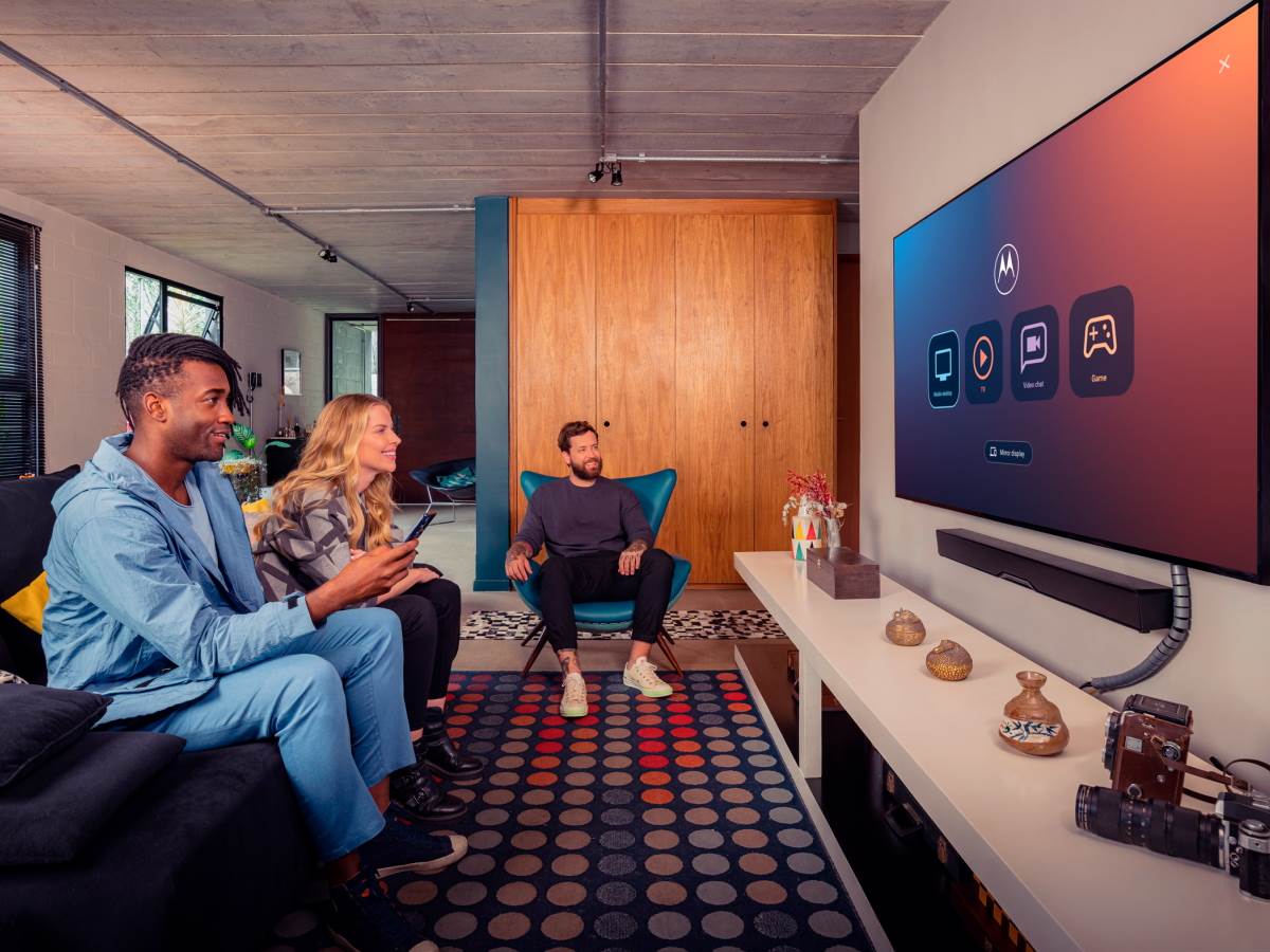  Motorola Edge 30 Pro (2).jpg - SmartLife / Motorola 