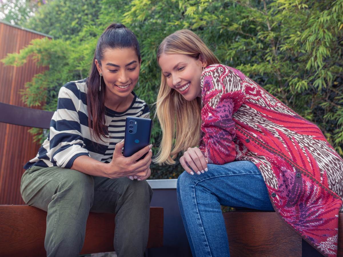 Motorola Edge 30 Pro (38).jpg - SmartLife / Motorola   Motorola Edge 30 Pro (38).jpg - SmartLife / Motorola