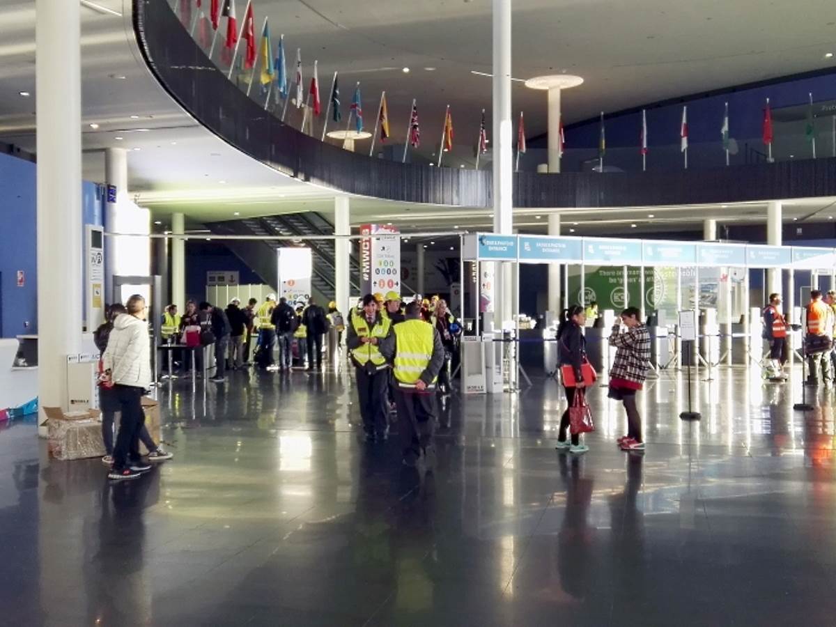 Fira MWC 4.jpg   Fira MWC 4.jpg