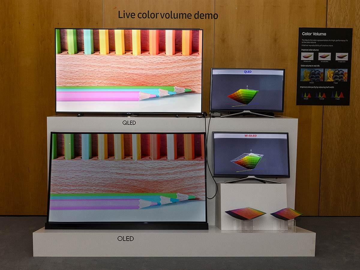 Fira MWC 6.jpg   Fira MWC 6.jpg