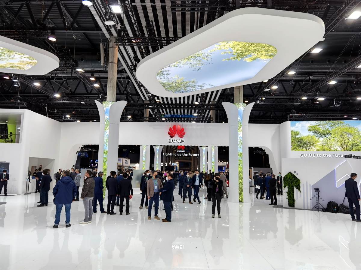 Huawei MWC 2022 (1).jpg   Huawei MWC 2022 (1).jpg